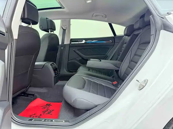 Volkswagen Passat CC 2024, фото 21