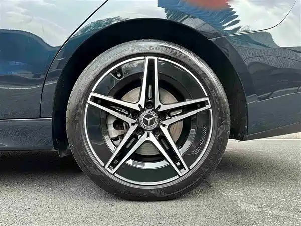Mercedes-Benz C-Class 2024, фото 26