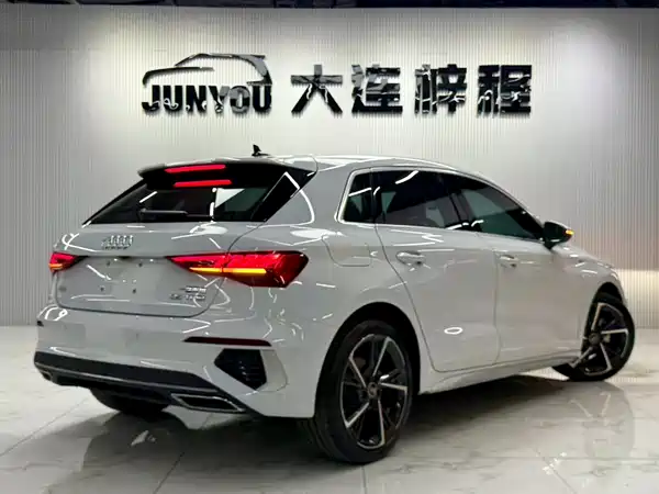 Audi A3 2023, фото 6