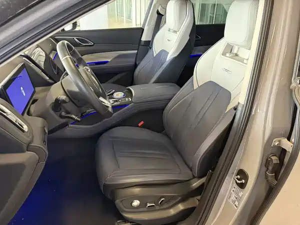 Hongqi HS3 2023, фото 3