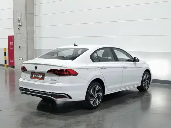 Volkswagen Bora 2023, фото 2