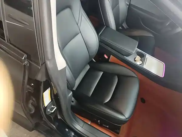 Tesla Model 3 2022, фото 24