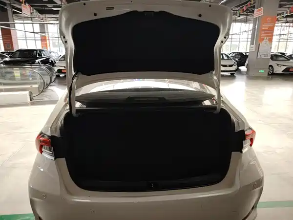 Toyota Corolla 2022, фото 18