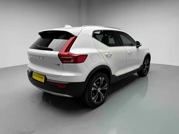 Volvo XC40 2022, фото 10
