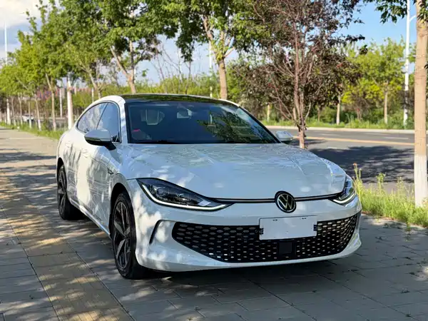 Volkswagen Lamando 2023, фото 3
