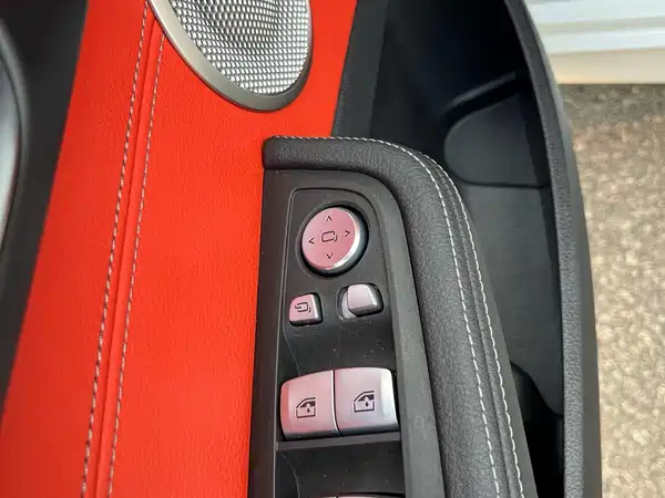 BMW 1 Series 2023, фото 24