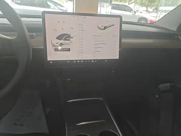 Tesla Model 3 2022, фото 12
