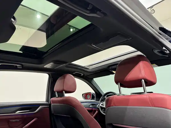 BMW 5 Series 2022, фото 31