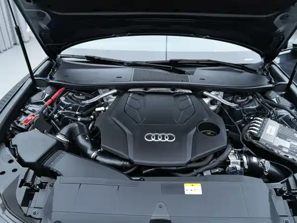 Audi A6 2022, фото 7