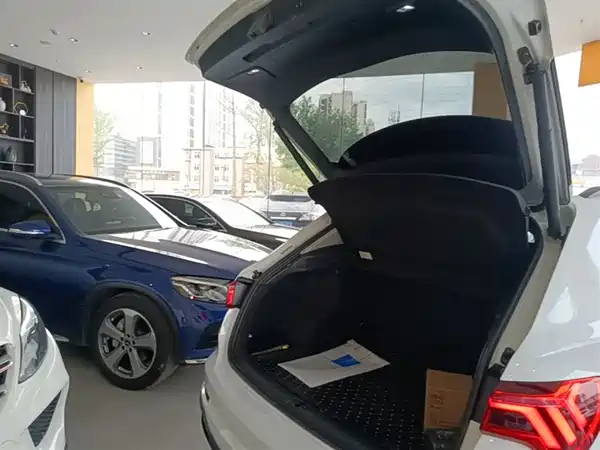 Audi Q3 2023, фото 18