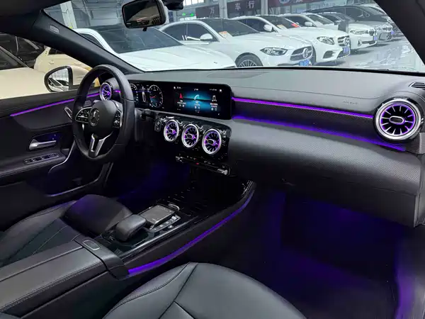 Mercedes-Benz A-Class 2022, фото 18