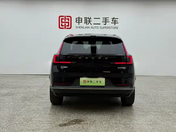 Volvo XC70 PHEV 2026, фото 3