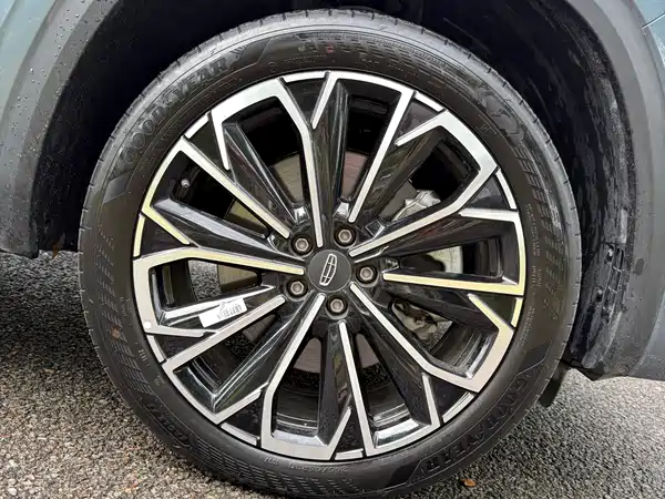 Geely Monjaro 2026, фото 6