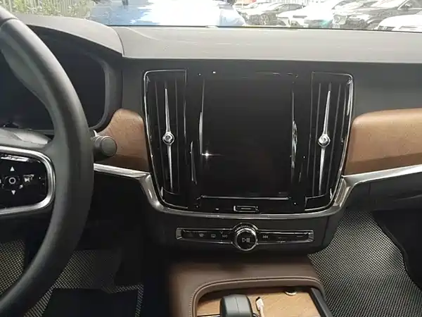 Volvo S90 2024, фото 13