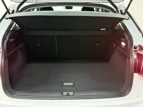 Audi Q2L 2023, фото 14