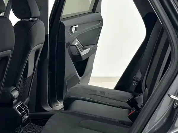 Audi Q3 2022, фото 6