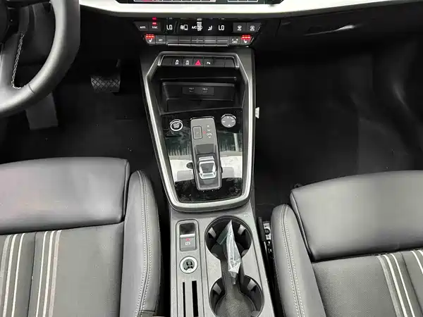 Audi A3 2022, фото 11