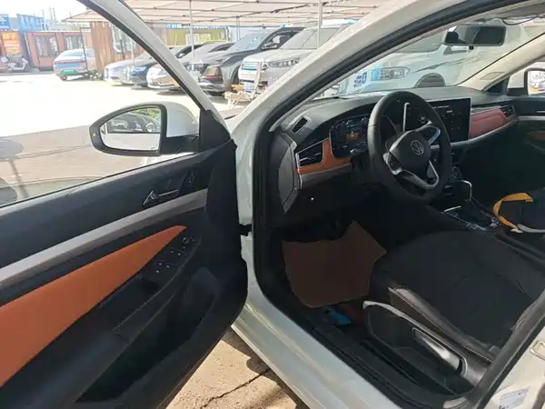 Volkswagen Bora 2023, фото 15