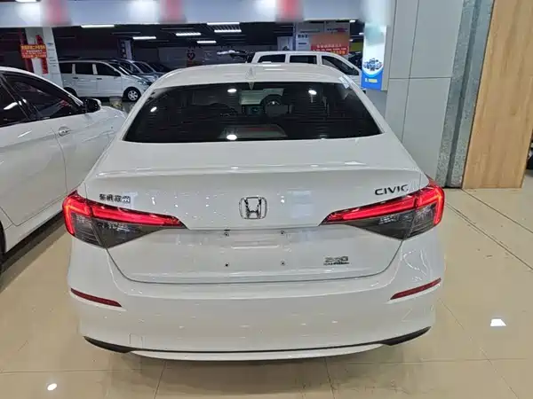 Honda Civic 2022, фото 5