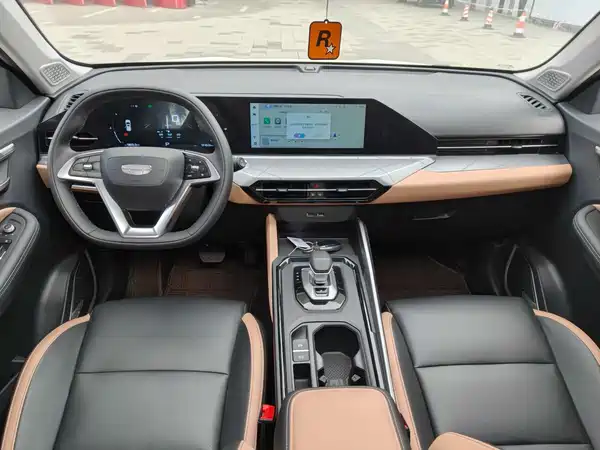 Geely Haoyue PRO 2025, фото 10