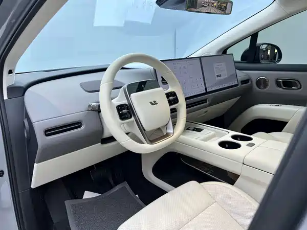 Li Auto i8 2025, фото 5