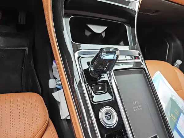 Geely Boyue L 2025, фото 19