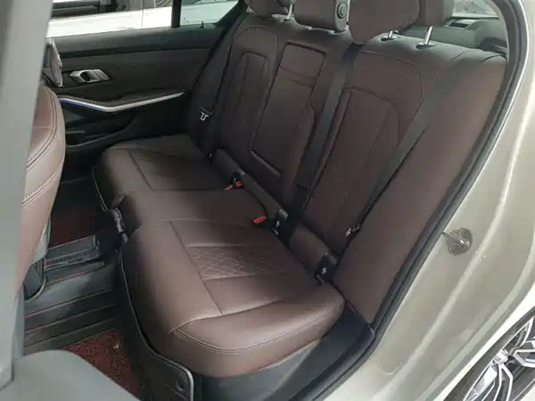 BMW 3 Series 2022, фото 16