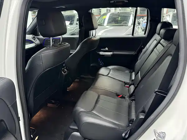 Mercedes-Benz EQB 2023, фото 7