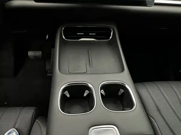 Changan Qiyuan Q07 2025, фото 9