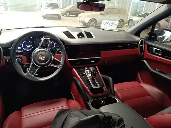 Porsche Cayenne 2023, фото 7
