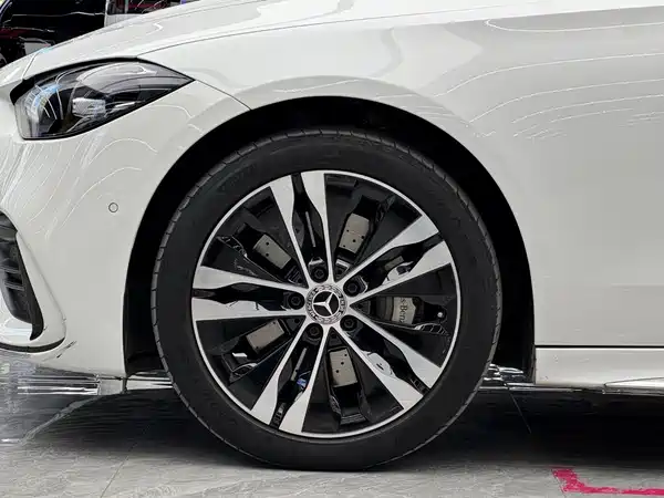 Mercedes-Benz C-Class PHEV 2023, фото 3