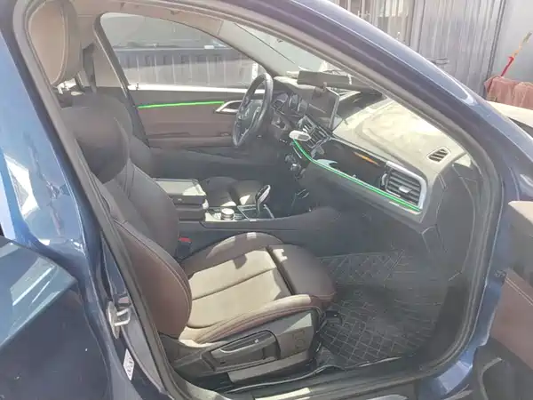 BMW 1 Series 2023, фото 24