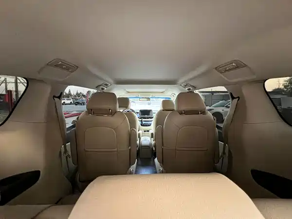 Buick GL8 2023, фото 8
