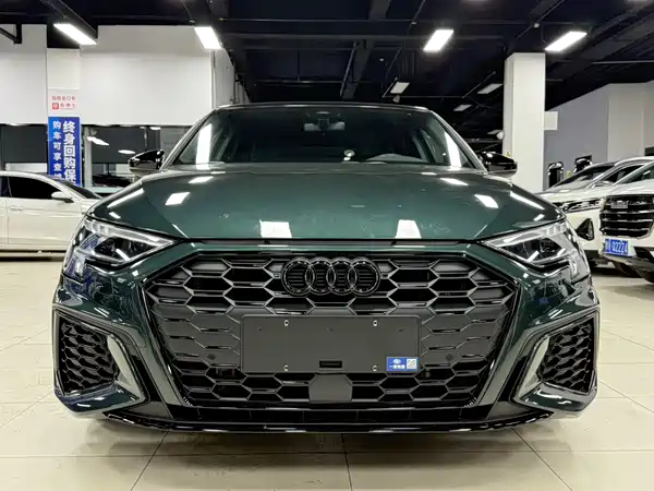 Audi A3 2023, фото 3