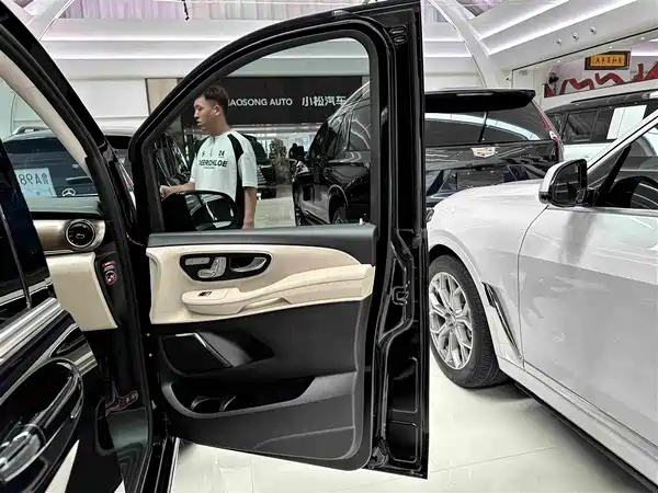 Mercedes-Benz V-Class 2022, фото 29