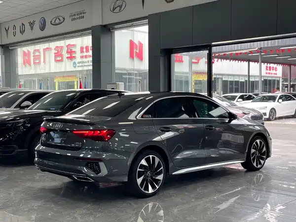 Audi A3 2023, фото 17