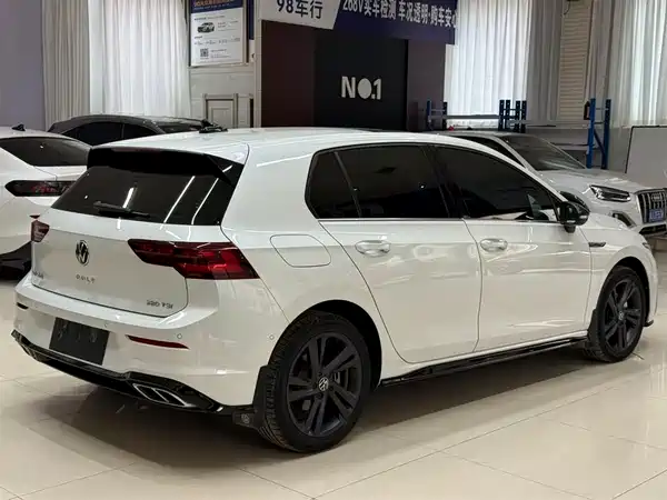 Volkswagen Golf 2023, фото 4