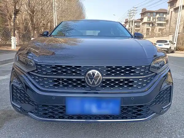Volkswagen Passat 2022, фото 14