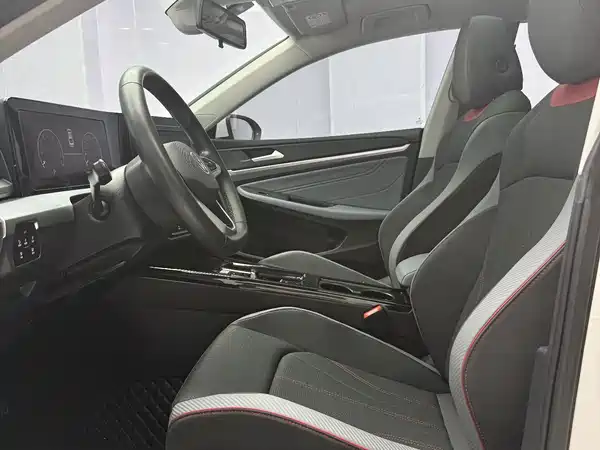 Volkswagen Lamando 2022, фото 9