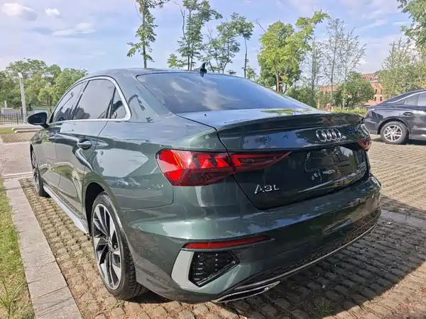Audi A3 2023, фото 5
