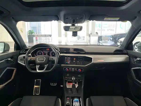 Audi Q3 2024, фото 15