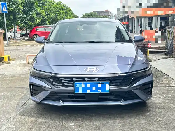 Hyundai Elantra 2023, фото 2