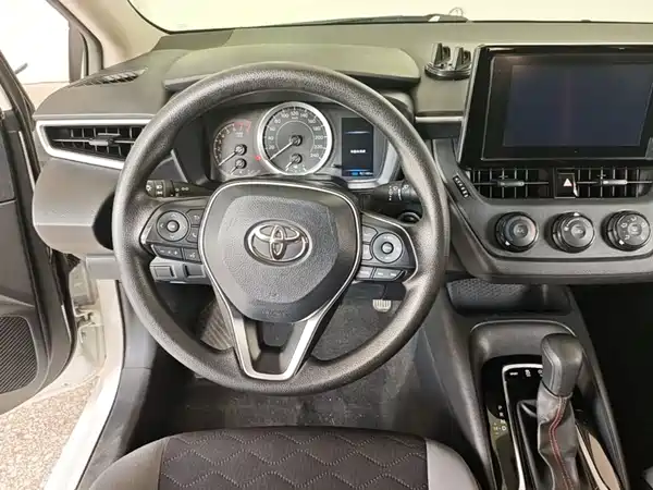 Toyota Corolla 2023, фото 10