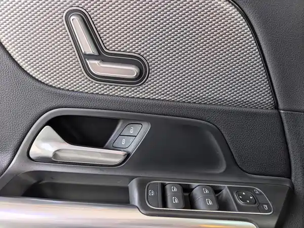 Mercedes-Benz GLA 2022, фото 11