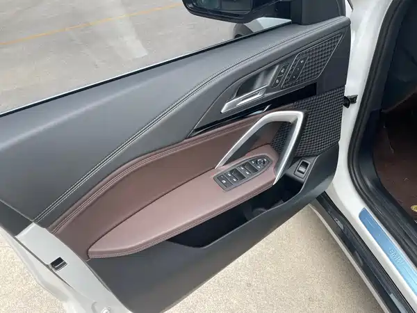 BMW X1 2023, фото 13