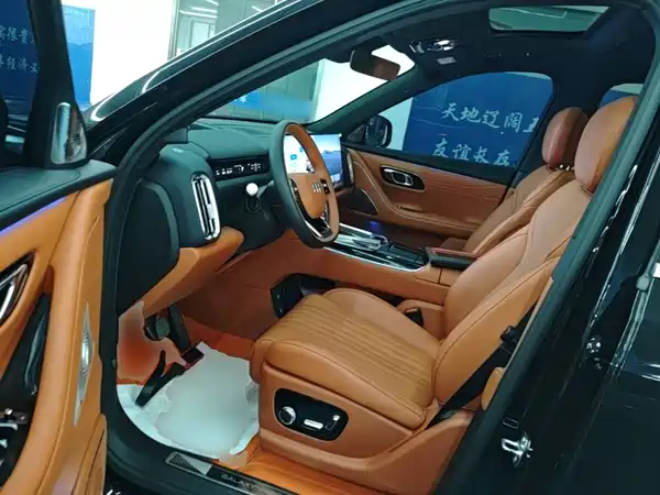 Geely Galaxy M9 2025, фото 16