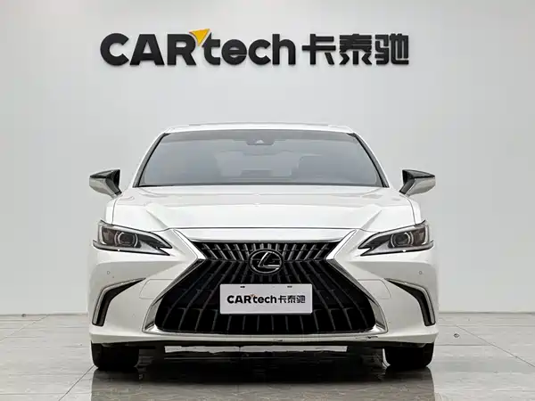 Lexus ES 2022, фото 7