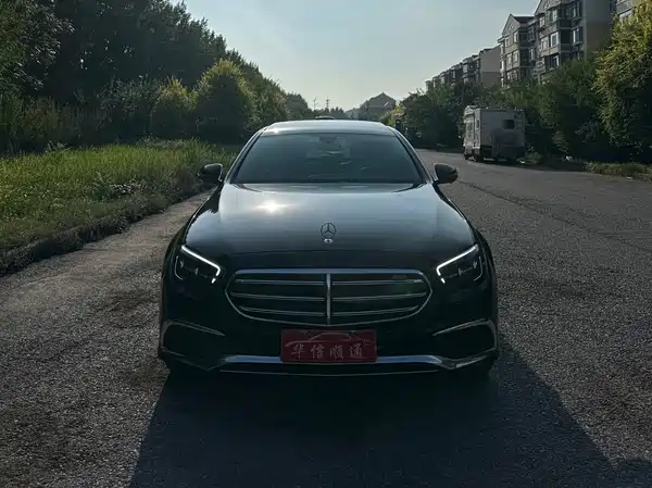 Mercedes-Benz E-Class 2022, фото 2