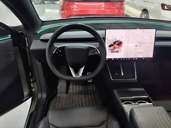 Tesla Model Y L 2025, фото 7
