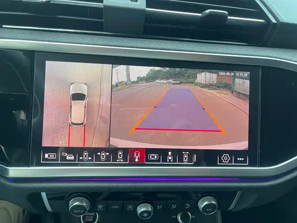 Audi Q3 2022, фото 13